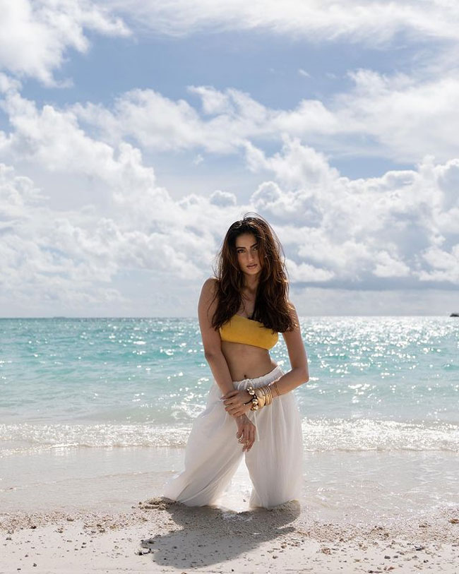 Staggering Looks Of Palak Tiwari At Beach